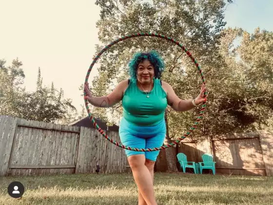 HoopYogini™ 脊椎觉醒系列和流程