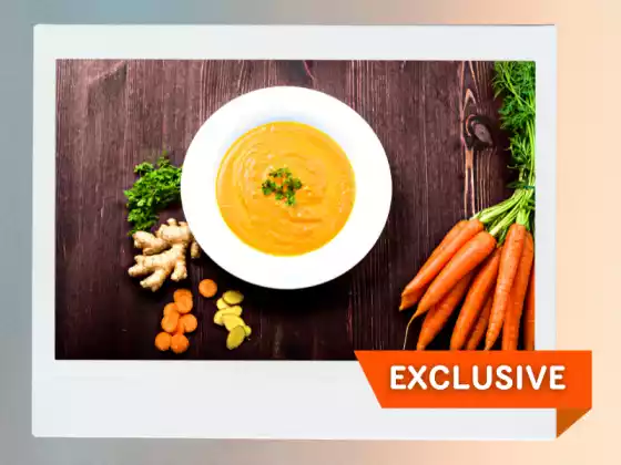 Pratos de cenoura aquecidos: sopa de gengibre e bordo e molho salgado