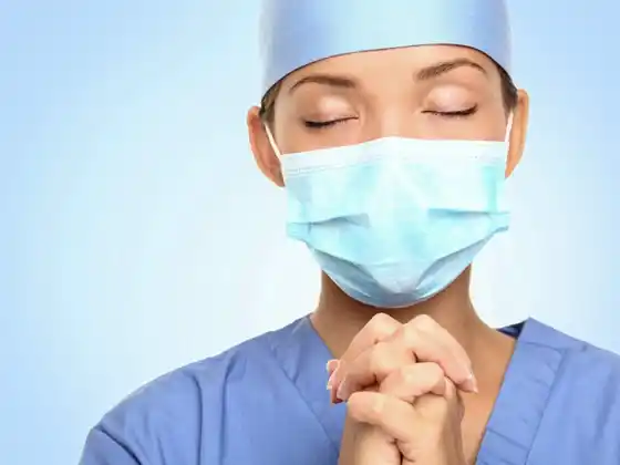 சுகாதார நிபுணர்களுக்கான நினைவாற்றல் மற்றும் சுய இரக்கம்