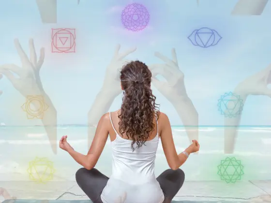 Mudras de yoga para los chakras: Clase 1 Muladhara/Chakra raíz