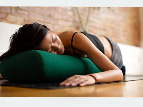Ruhiges Yoga: Sich hingeben